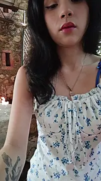 sweet outdoor charm online show from 23, 4, 2026