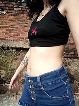 sweet outdoor charm online show from 12, 3, 2026