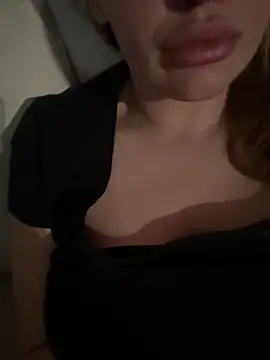 PassionFruit11 online show from 27, 4, 2026