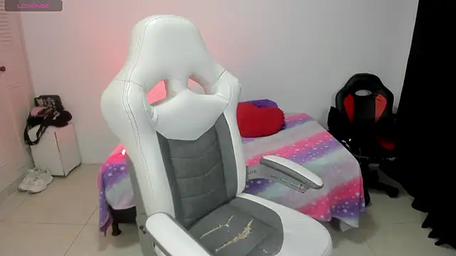 sofiakey online show from 17, 5, 2026