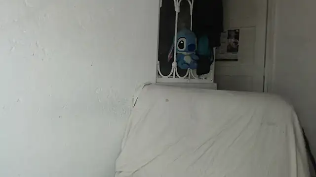 skinny sweet2411 online show from 6, 10, 2025