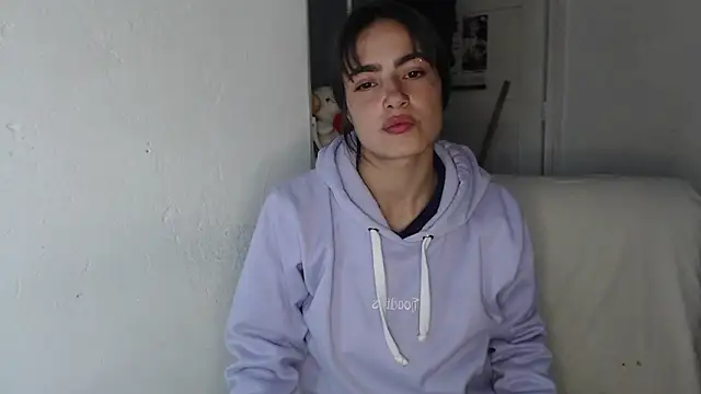 skinny sweet2411 online show from 1, 10, 2025