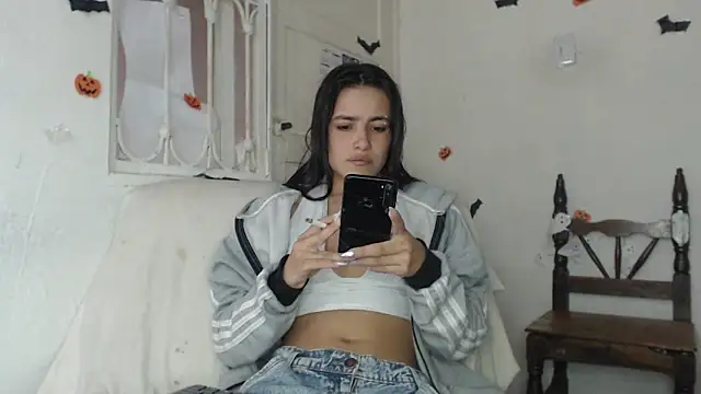 skinny sweet2411 online show from 4, 11, 2025