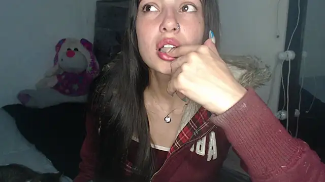 skinny sweet2411 online show from 24, 3, 2026