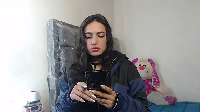 skinny sweet2411 online show from 21, 11, 2025