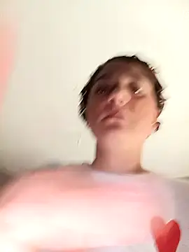 Snapshot of Nell-X chatting on 29, 9, 2025 Nell-X online show from 29, 9, 2025