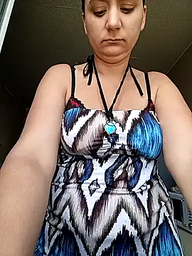 Snapshot of Nell-X chatting on 24, 10, 2025 Nell-X online show from 24, 10, 2025