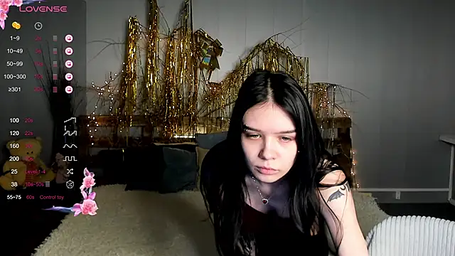 Snapshot of SweetyDeviliya chatting on 4, 2, 2025 SweetyDeviliya online show from 4, 2, 2025