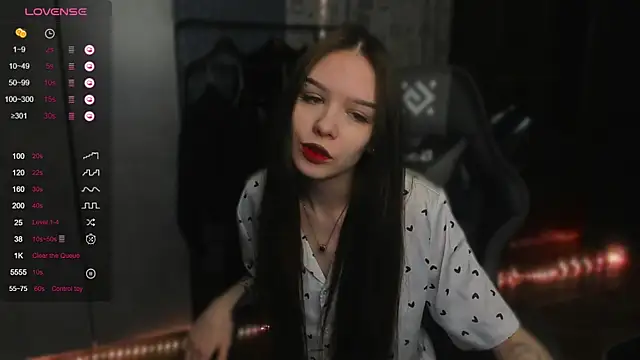 Snapshot of SweetyDeviliya chatting on 14, 10, 2025 SweetyDeviliya online show from 14, 10, 2025