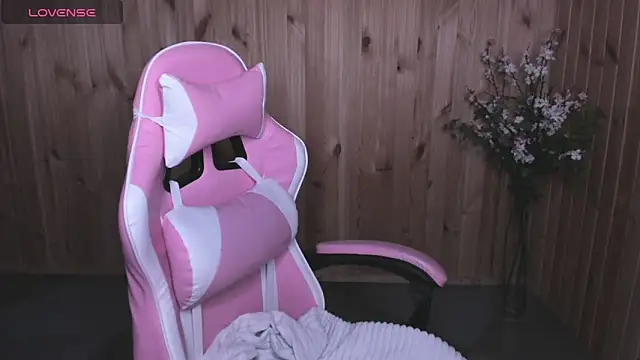 Snapshot of SweetyDeviliya chatting on 12, 3, 2025 SweetyDeviliya online show from 12, 3, 2025