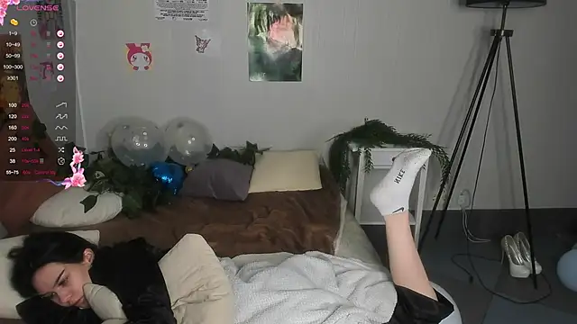 Snapshot of SweetyDeviliya chatting on 22, 2, 2025 SweetyDeviliya online show from 22, 2, 2025