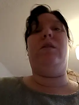 CurvyMilf1992 online show from 6, 12, 2024