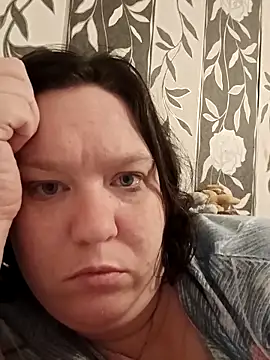 CurvyMilf1992 online show from 22, 10, 2025