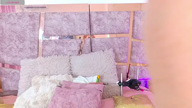 Dakota-Bruce online show from 12, 11, 2025