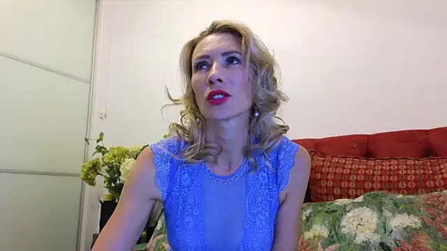  Maddalena  online show from 10, 9, 2025