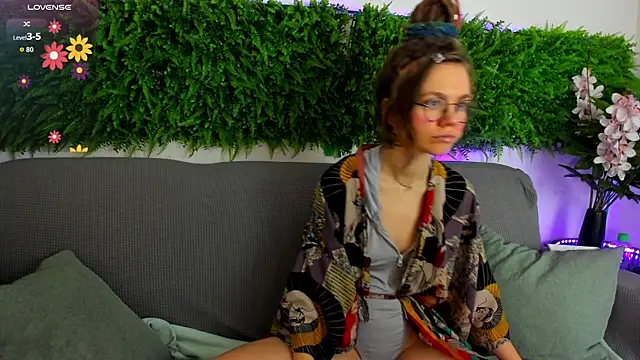 Rin Skylar online show from 31, 10, 2025