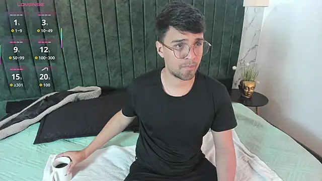 Edward max online show from 5, 4, 2026