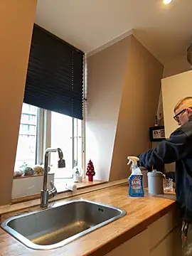 Hr Frk Olsen online show from 2, 11, 2025