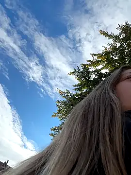 Hr Frk Olsen online show from 3, 10, 2025