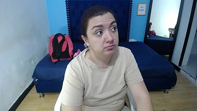 kinky redhead18 online show from 9, 10, 2025