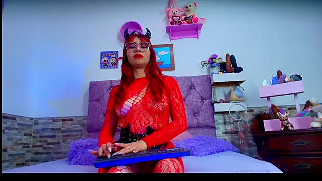 Melannytaylor online show from 29, 10, 2025