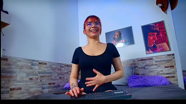 Melannytaylor online show from 18, 12, 2025