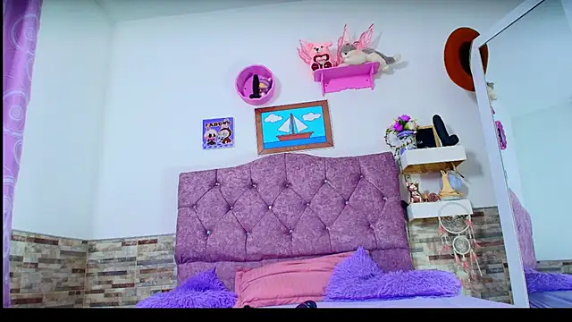 Melannytaylor online show from 3, 12, 2025