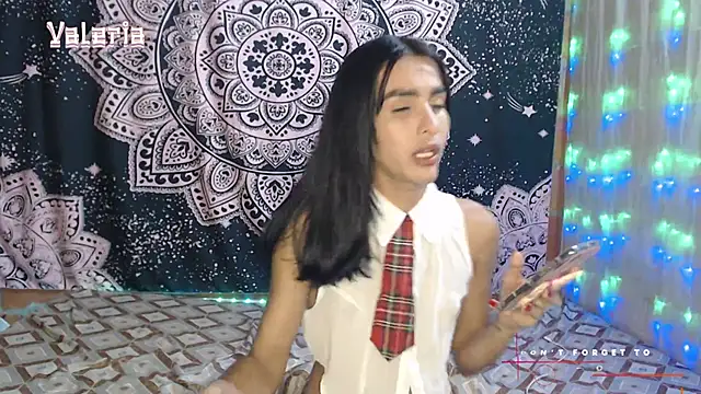 Snapshot of liissa_0 chatting on 3, 12, 2025 liissa 0 online show from 3, 12, 2025