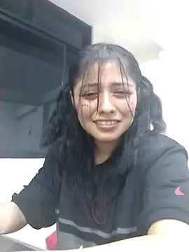 Elsa sweet online show from 6, 3, 2025