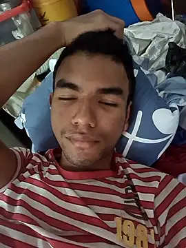 Reynold2608 online show from 23, 11, 2025