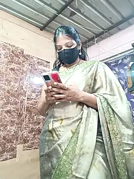 queensenorita online show from 1, 11, 2025