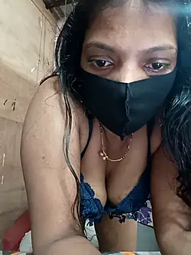 queensenorita online show from 8, 10, 2025