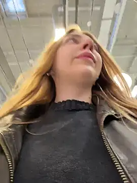 Snapshot of Sunny___Bunny chatting on 19, 2, 2026 Sunny Bunny online show from 19, 2, 2026