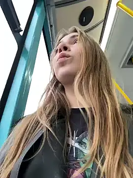 Sunny   Bunny online show from 2, 11, 2025