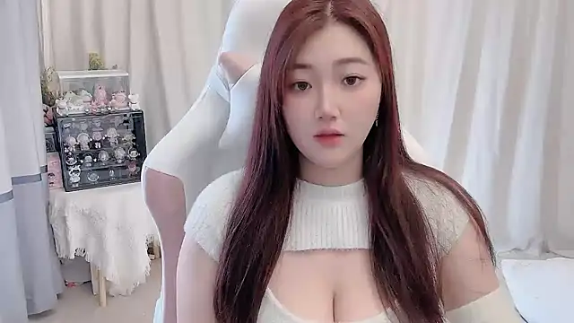 Stars Elyn online show from 18, 12, 2024