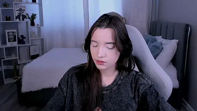 as1an girlfriend online show from 26, 5, 2026