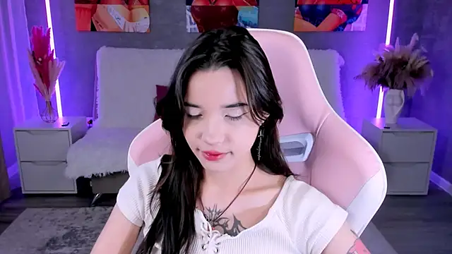 as1an girlfriend online show from 24, 5, 2026