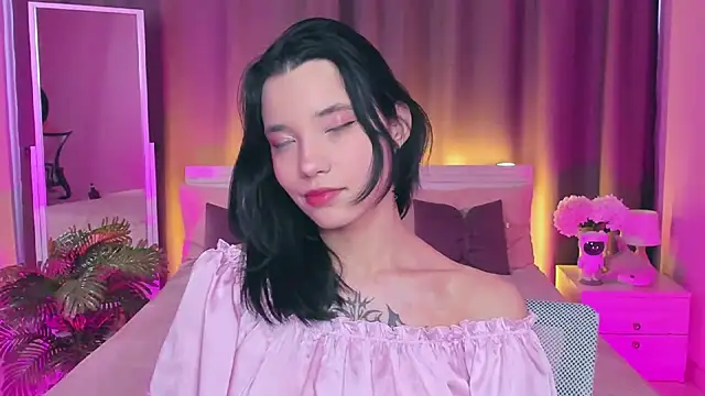 as1an girlfriend online show from 18, 3, 2025