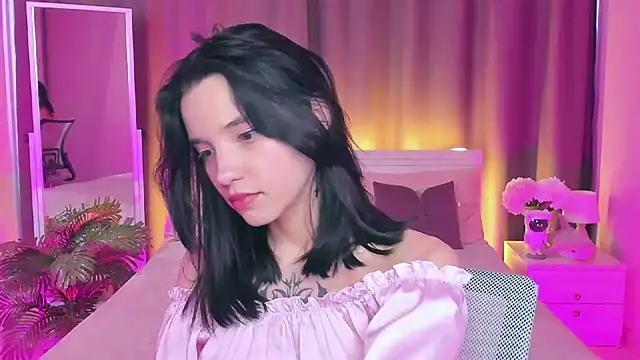 as1an girlfriend online show from 18, 3, 2025