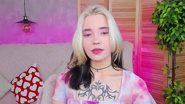 as1an girlfriend online show from 27, 2, 2025