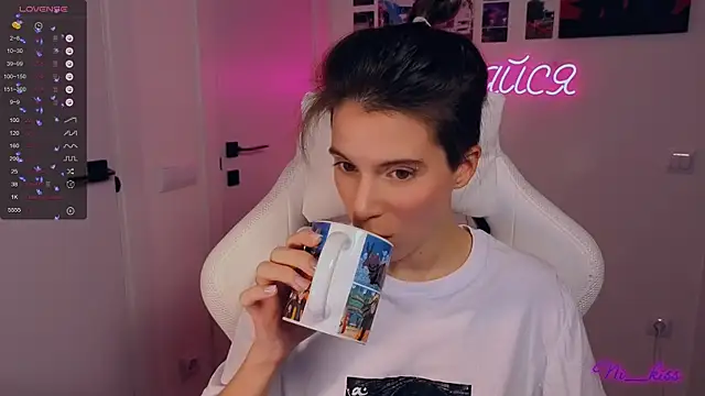  ni kiss online show from 6, 10, 2025