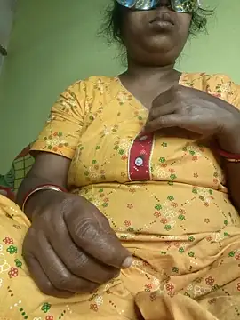 Snapshot of tinabhabhi chatting on 6, 2, 2026 tinabhabhi online show from 6, 2, 2026