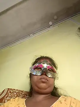 Snapshot of tinabhabhi chatting on 10, 7, 2026 tinabhabhi online show from 10, 7, 2026