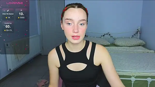 Wild Sophie  online show from 16, 11, 2025