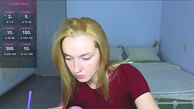 Wild Sophie  online show from 10, 10, 2025