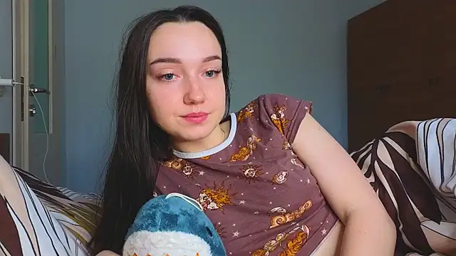 Wild Sophie  online show from 3, 1, 2025