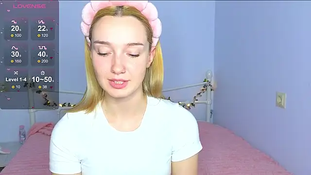 Wild Sophie  online show from 25, 9, 2025