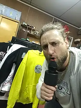 Ozomitro online show from 6, 10, 2025