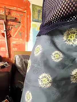 Ozomitro online show from 4, 4, 2026