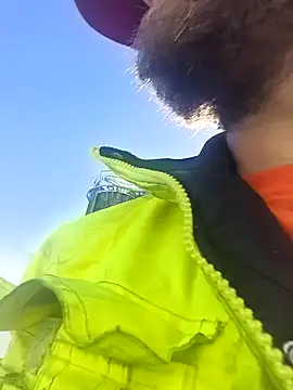 Ozomitro online show from 13, 10, 2025